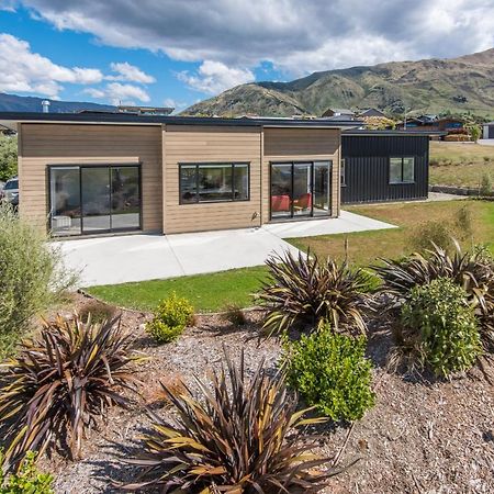 Simply Stunning Villa Wanaka Eksteriør bilde